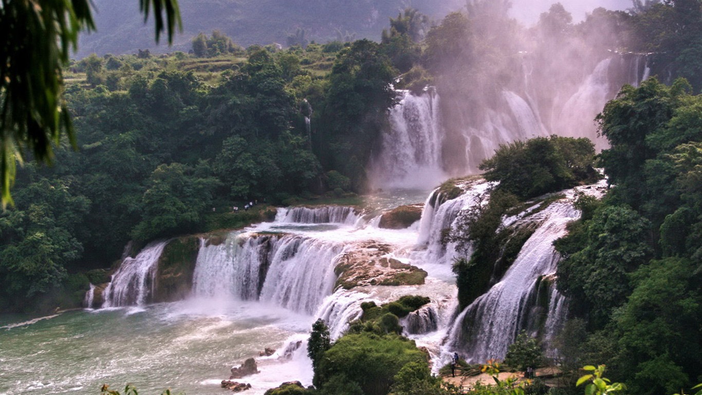 Detian Falls (Minghu œuvres Metasequoia) #14 - 1366x768