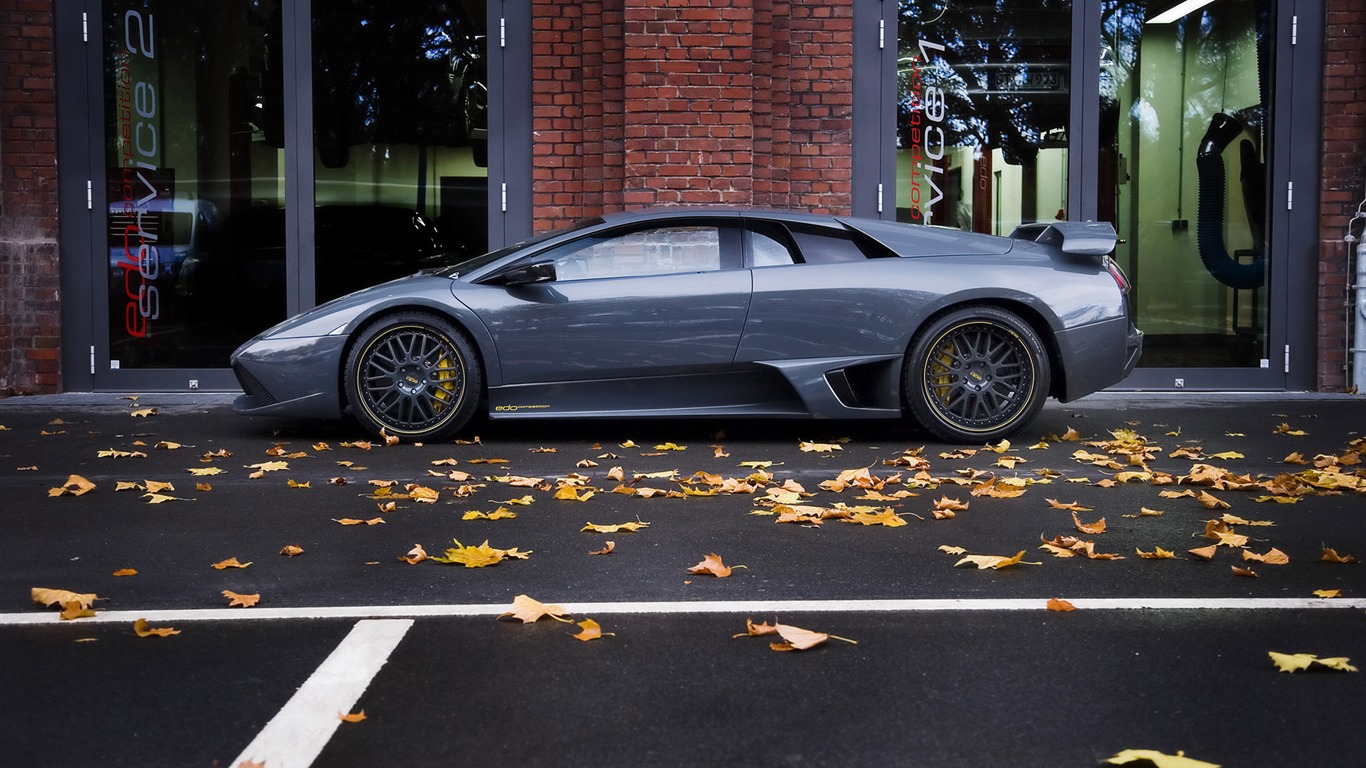 Cool Cars Lamborghini Wallpaper #15 - 1366x768