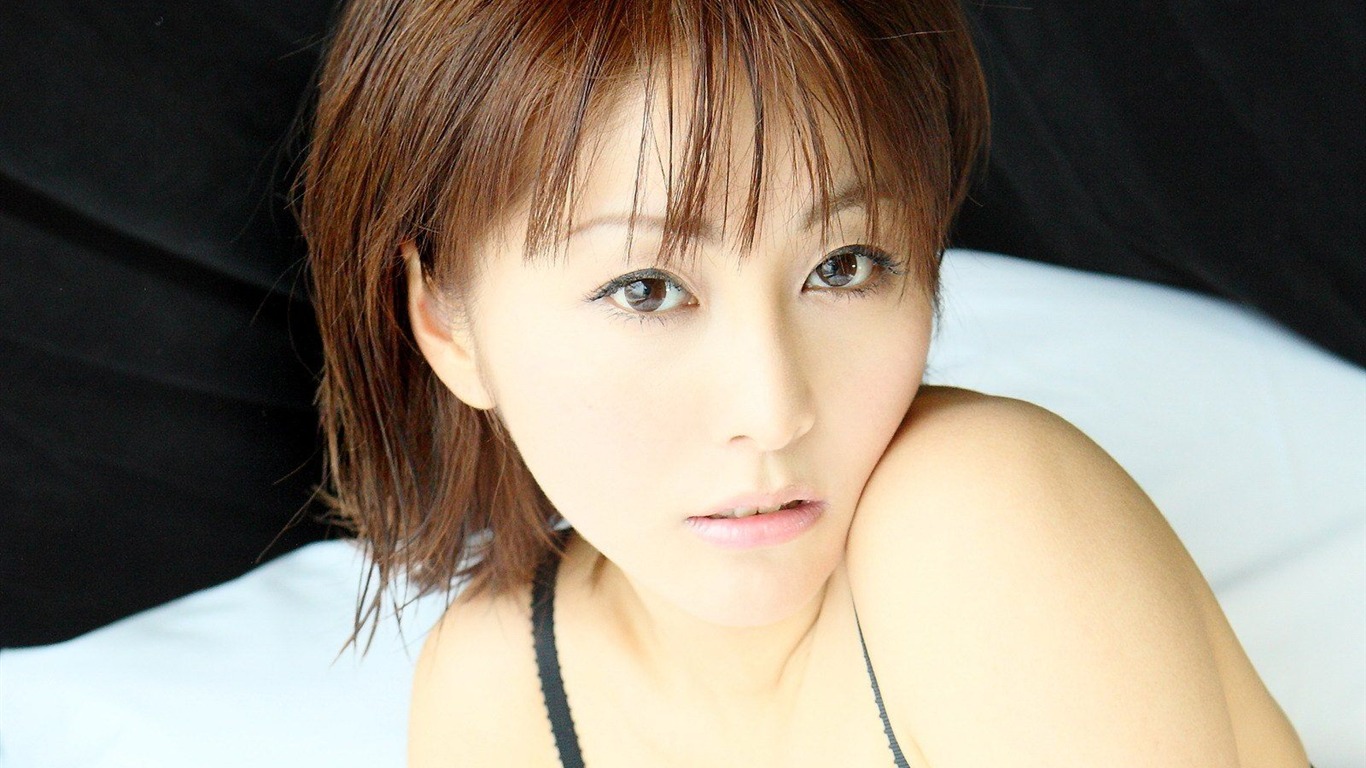 Japonaise Asami Kumakiri beau fond d'écran #4 - 1366x768