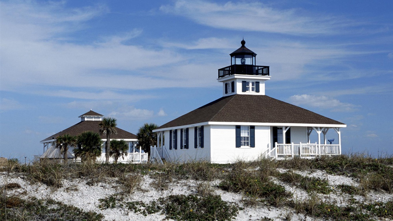 Coastal Lighthouse HD Wallpaper #11 - 1366x768