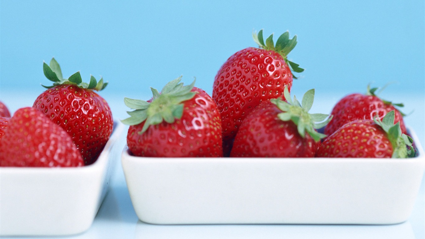 Fond d'écran aux fraises fraîches #5 - 1366x768