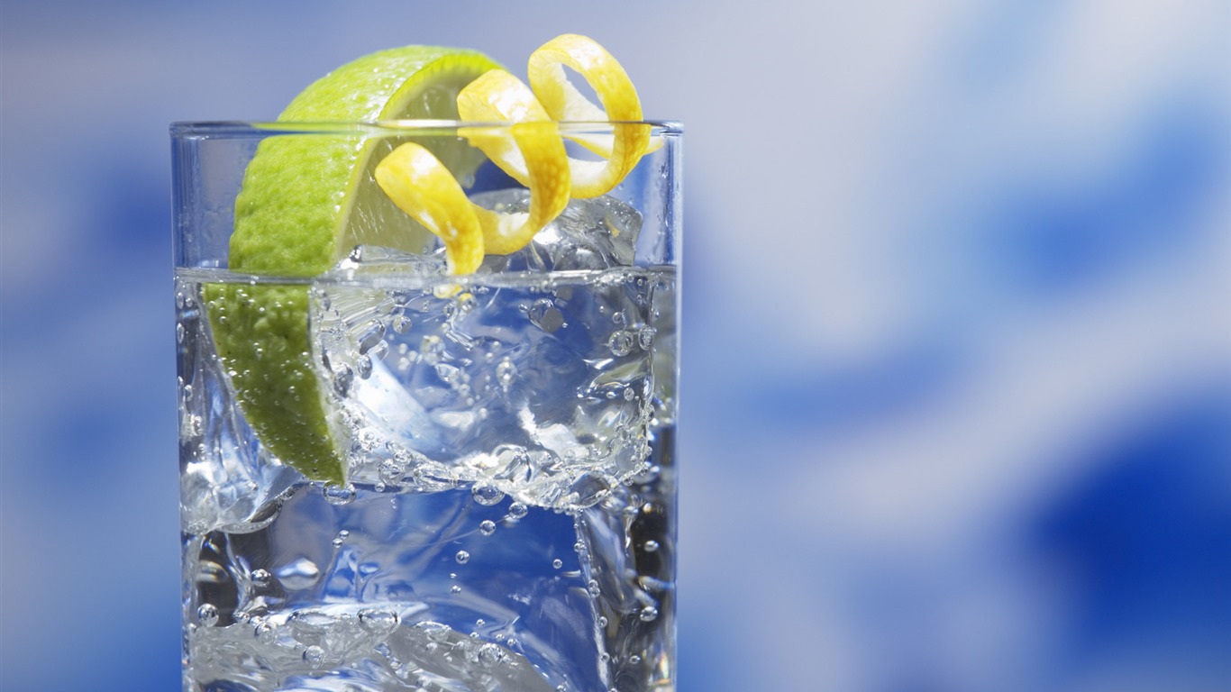 Ice-cold drinks Wallpaper #32 - 1366x768