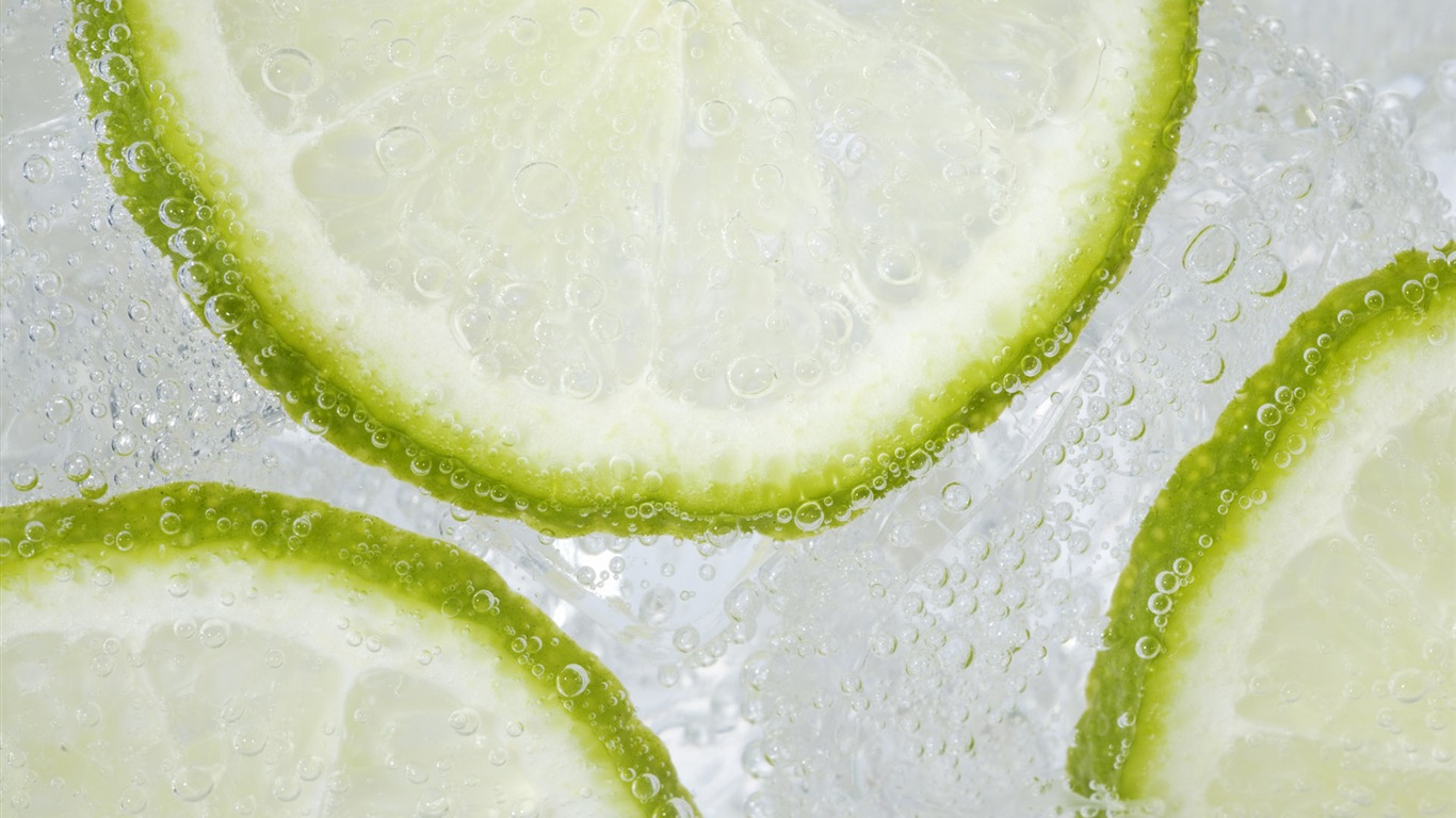 Ice-cold drinks Wallpaper #37 - 1366x768