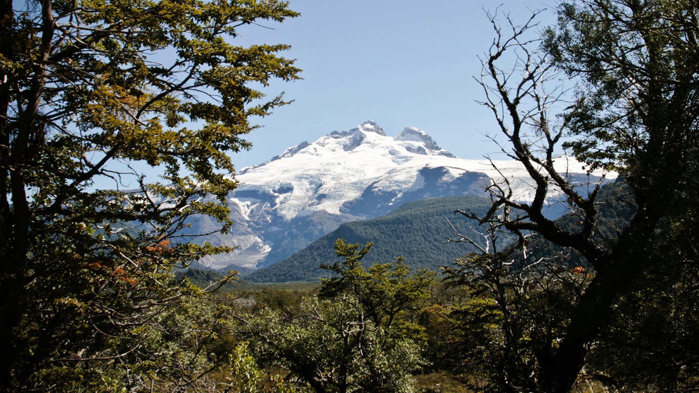 Patagonia přírodní scenérie Tapeta #9 - 1366x768