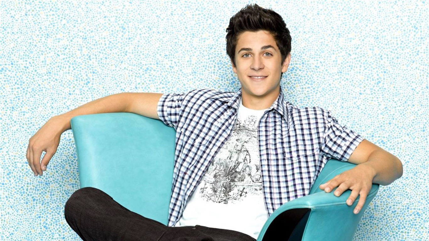 Wizards of Waverly Place Tapete #17 - 1366x768
