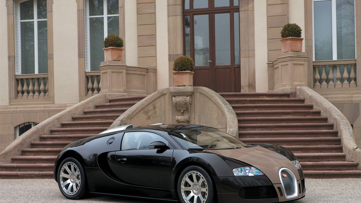 Bugatti Veyron Wallpaper Album (3) #10 - 1366x768