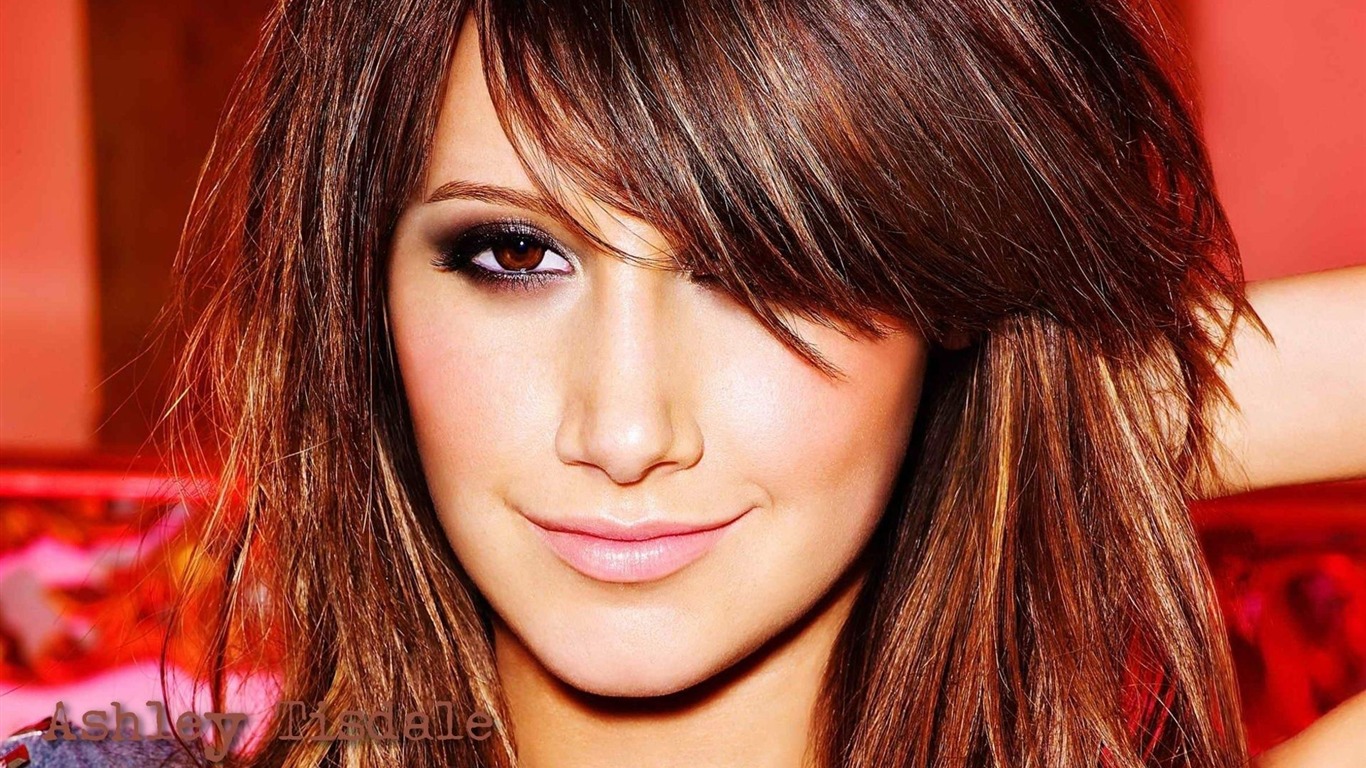 Ashley Tisdale 阿什丽·提斯代尔 美女壁纸(一)12 - 1366x768