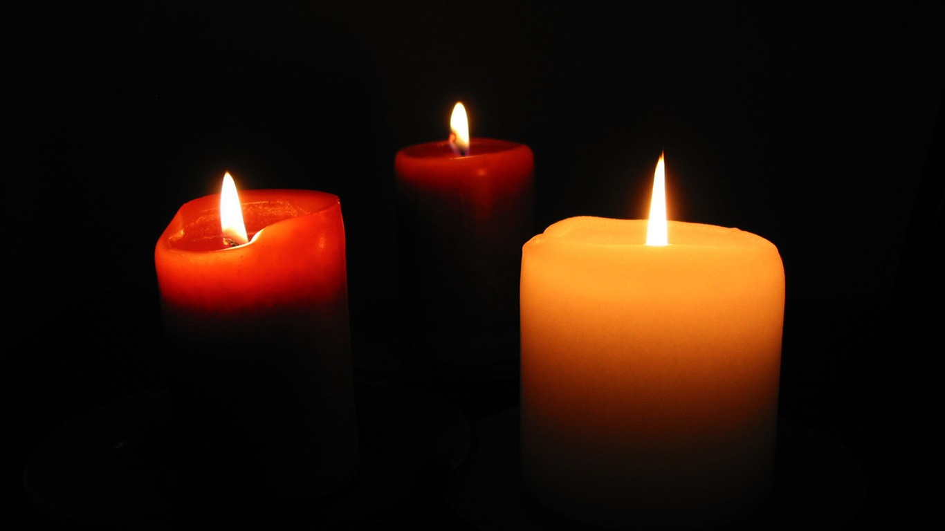 Candlelit wallpaper (2) #2 - 1366x768