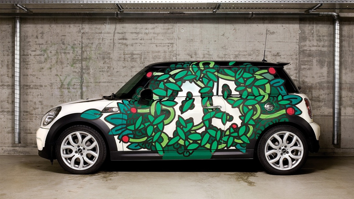 Personalized painted car wallpaper #20 - 1366x768
