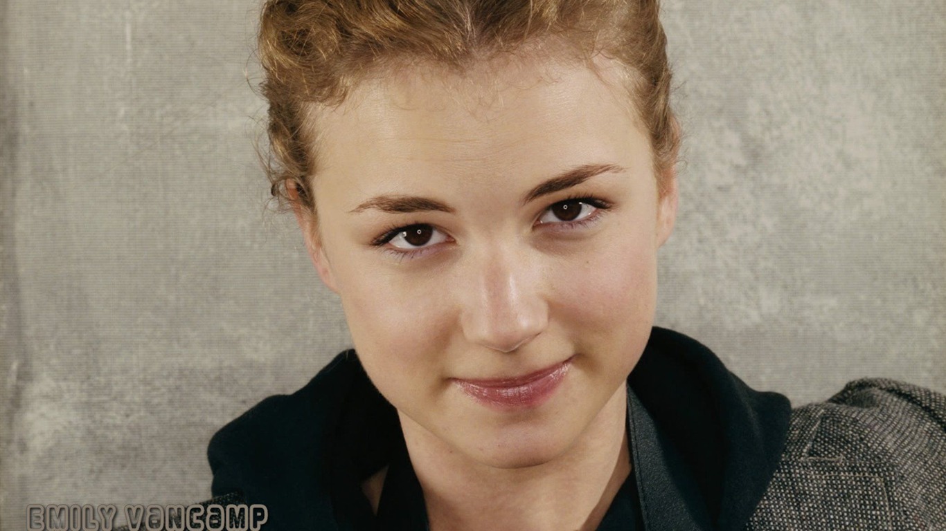 Emily VanCamp hermoso fondo de pantalla #15 - 1366x768