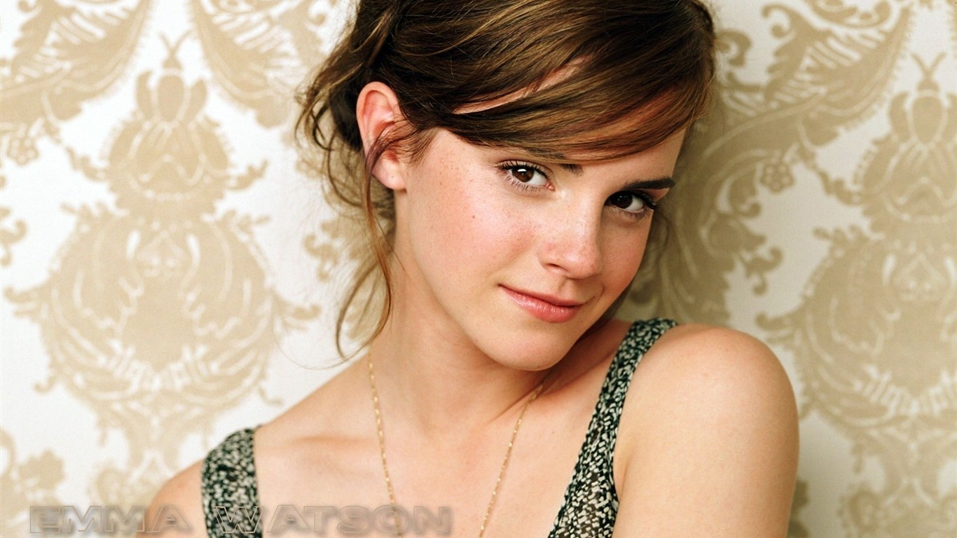 Emma Watson beau fond d'écran #1 - 1366x768