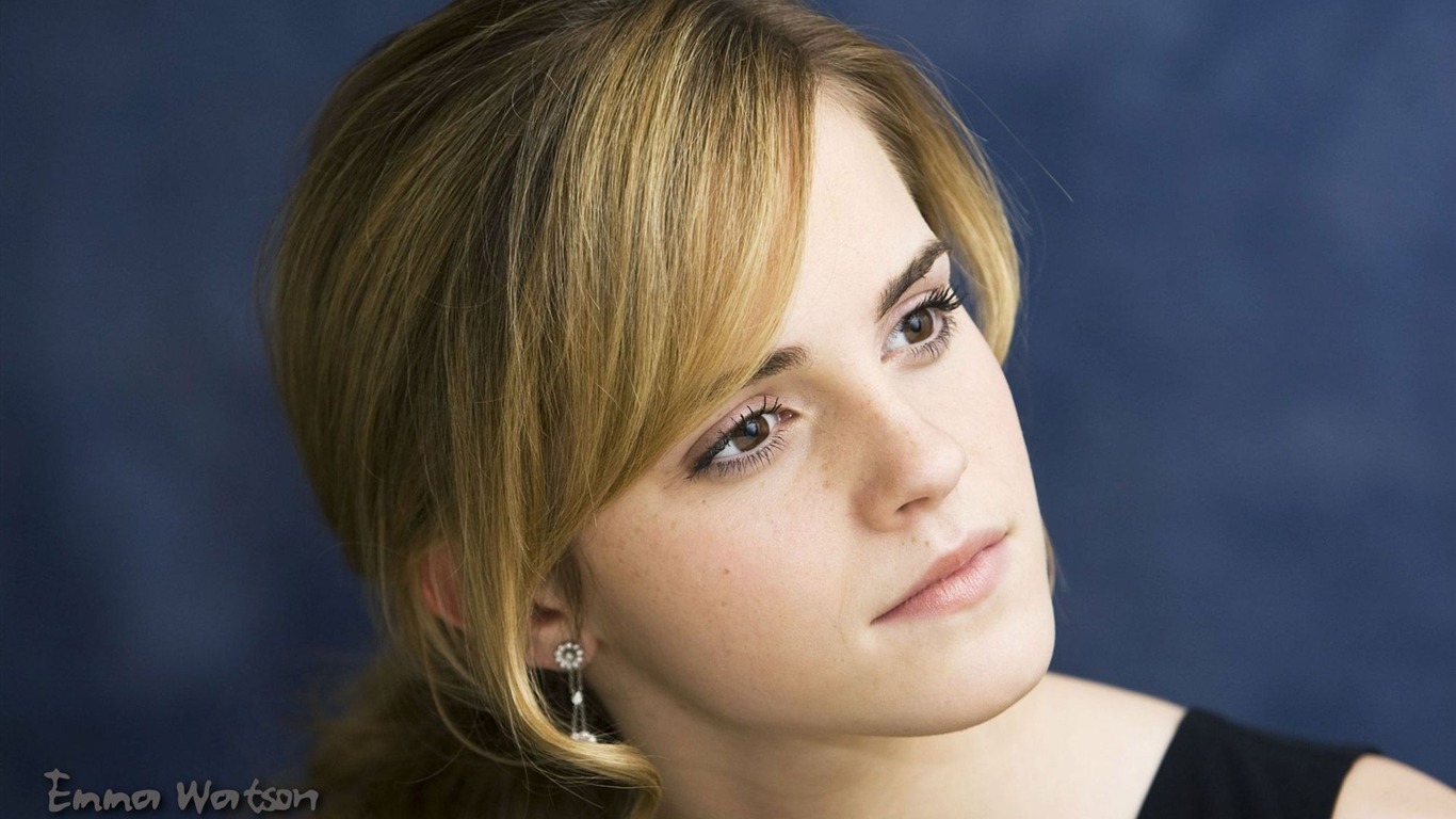 Emma Watson schöne Tapete #12 - 1366x768