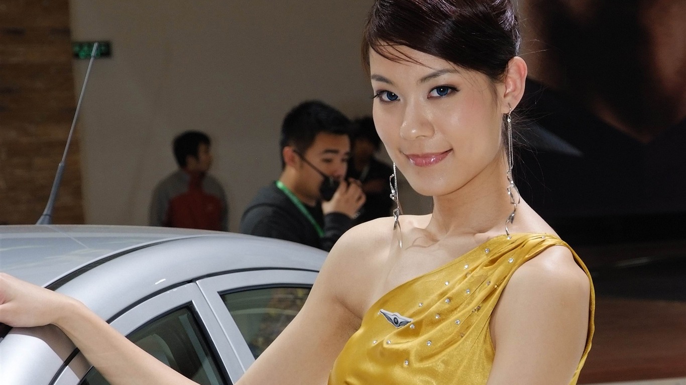 2010北京国际车展 美女车模 (螺纹钢作品)1 - 1366x768