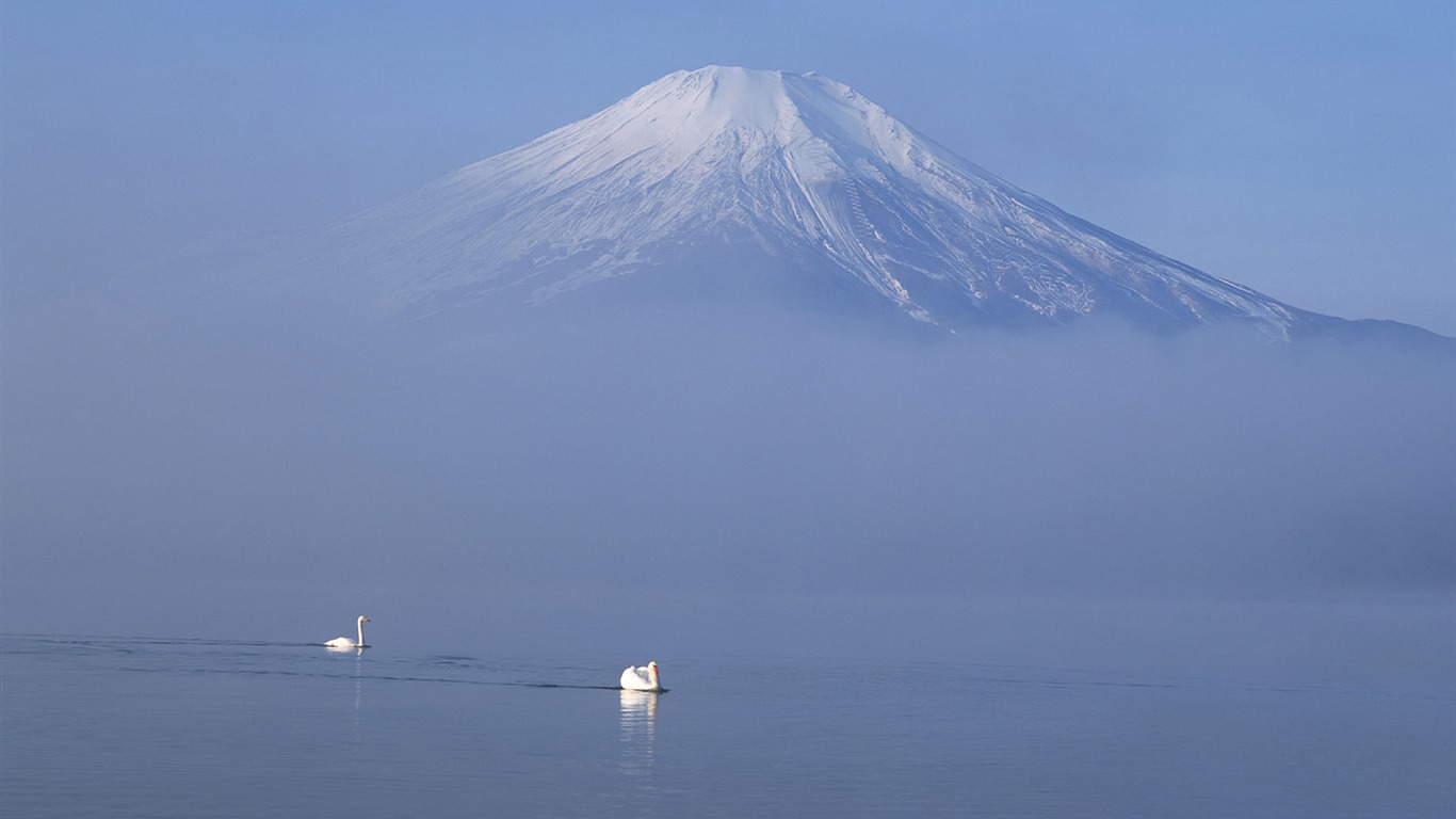 Mount Fuji, Japan wallpaper (1) #10 - 1366x768
