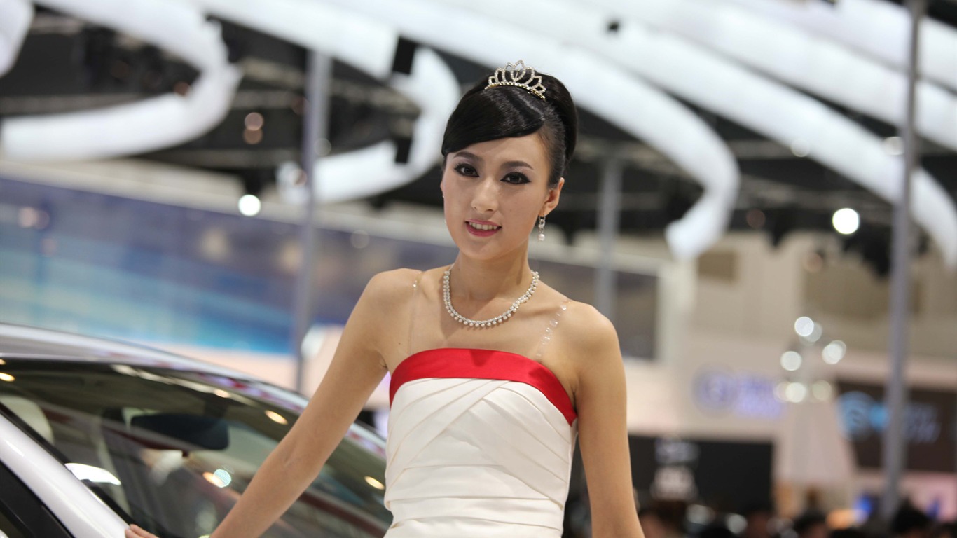2010 v Pekingu Mezinárodním autosalonu krása (1) (vítr honí mraky práce) #27 - 1366x768