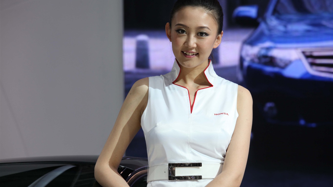 2010 v Pekingu Mezinárodním autosalonu krása (1) (vítr honí mraky práce) #30 - 1366x768