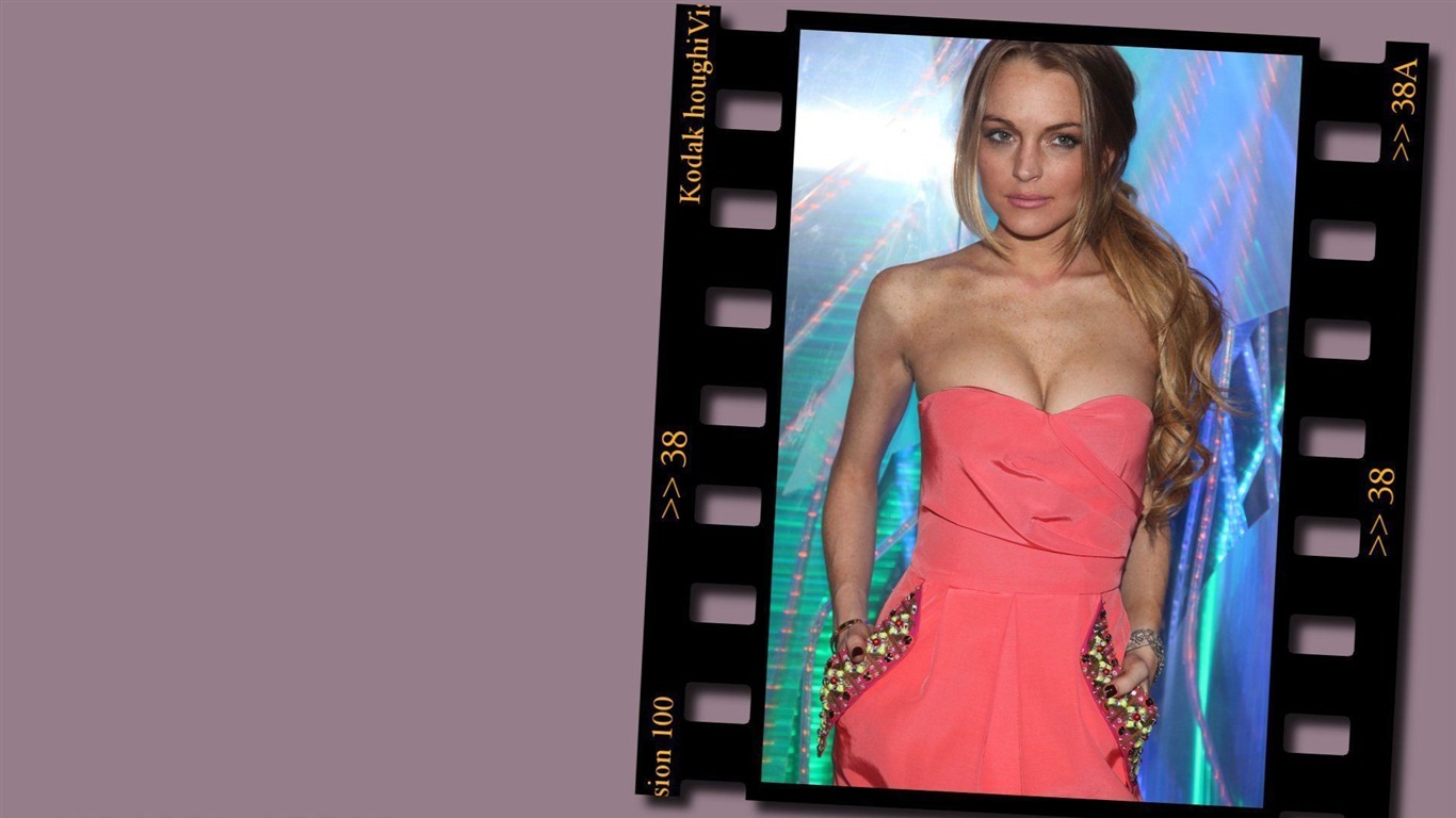 Lindsay Lohan krásná tapeta #27 - 1366x768