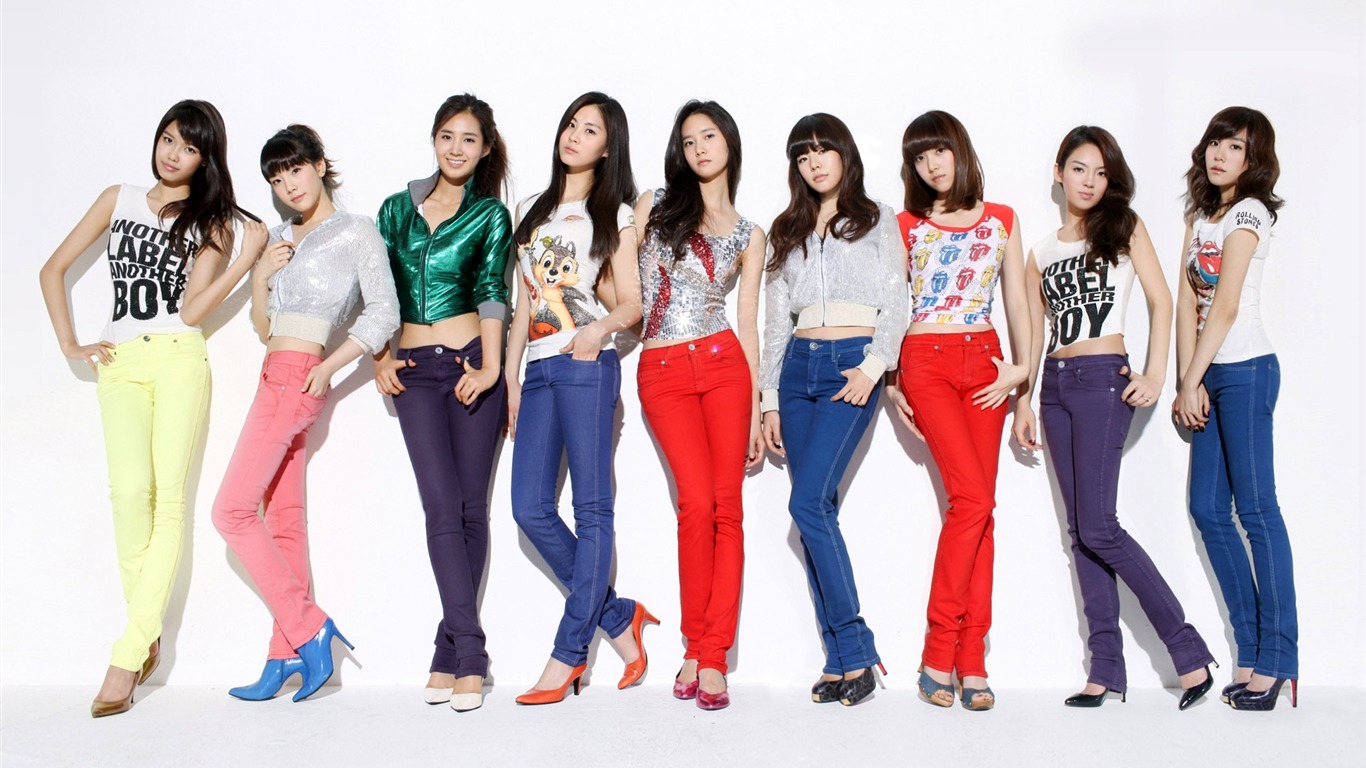 Fond d'écran Generation Girls (2) #12 - 1366x768