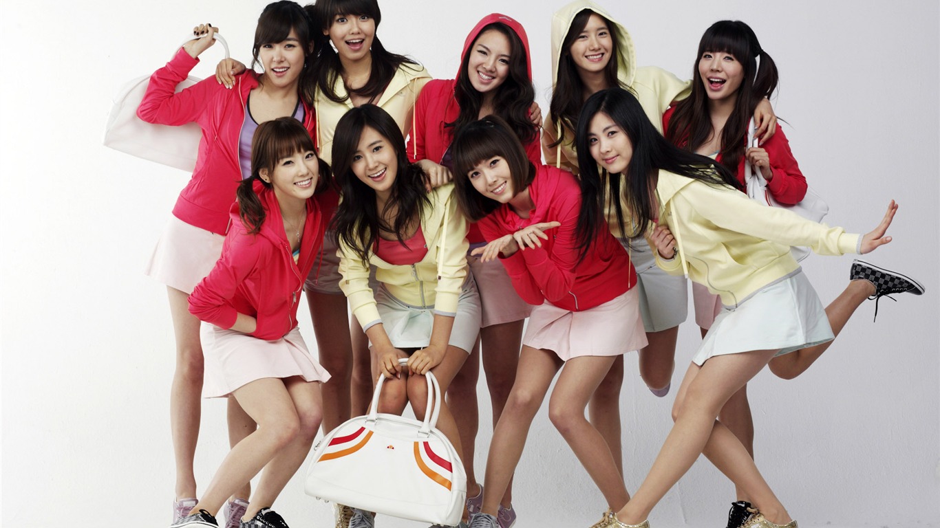 Fond d'écran Generation Girls (2) #20 - 1366x768