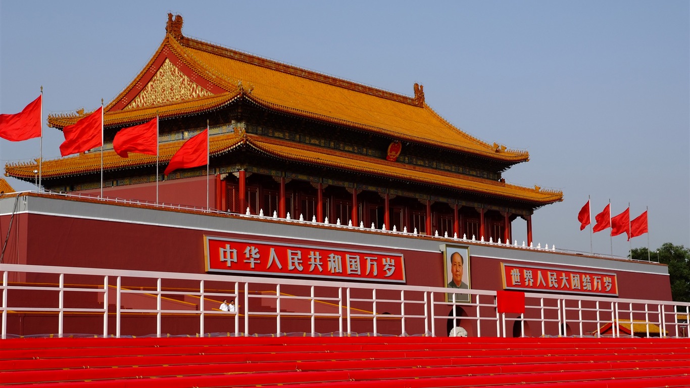 Costumes, Tiananmen Square (rebar works) #1 - 1366x768