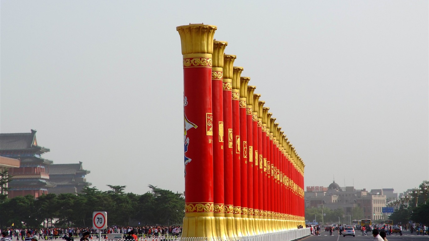 Costumes, Tiananmen Square (rebar works) #8 - 1366x768