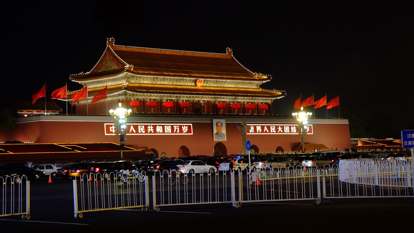 Tiananmen Square bunten Nacht (Bewehren) #30 - 1366x768