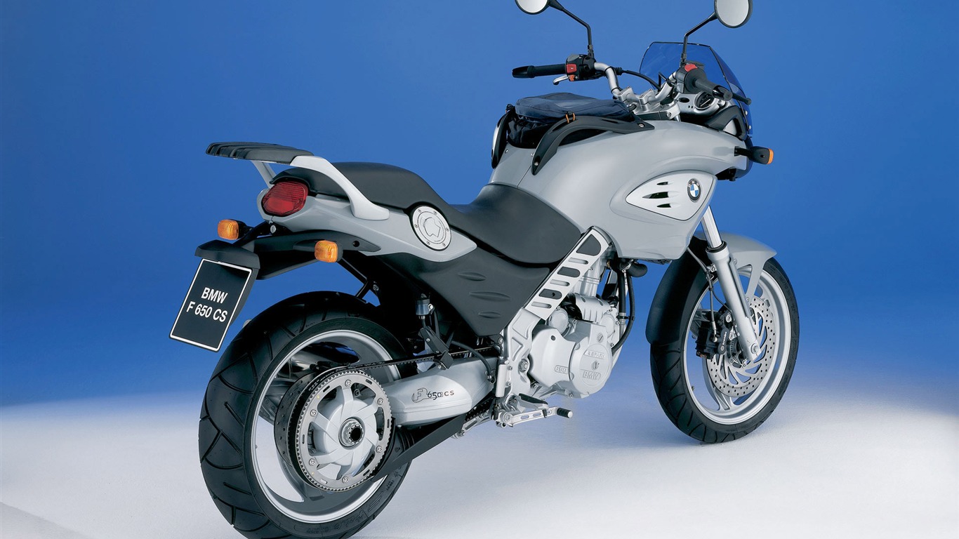 BMW fondos de pantalla de la motocicleta (1) #15 - 1366x768