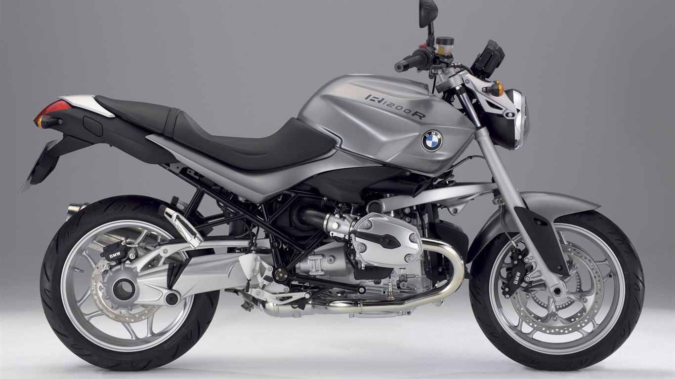 BMW fondos de pantalla de la motocicleta (1) #17 - 1366x768