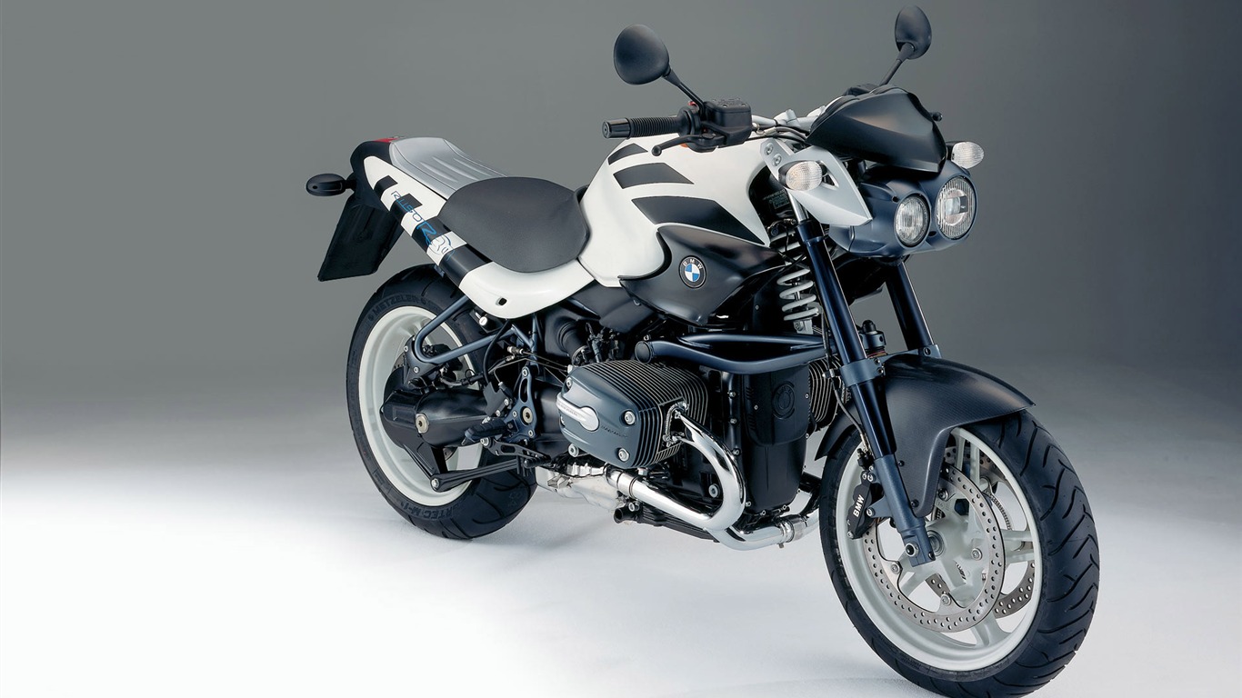 BMW motorcycle wallpapers (2) #3 - 1366x768