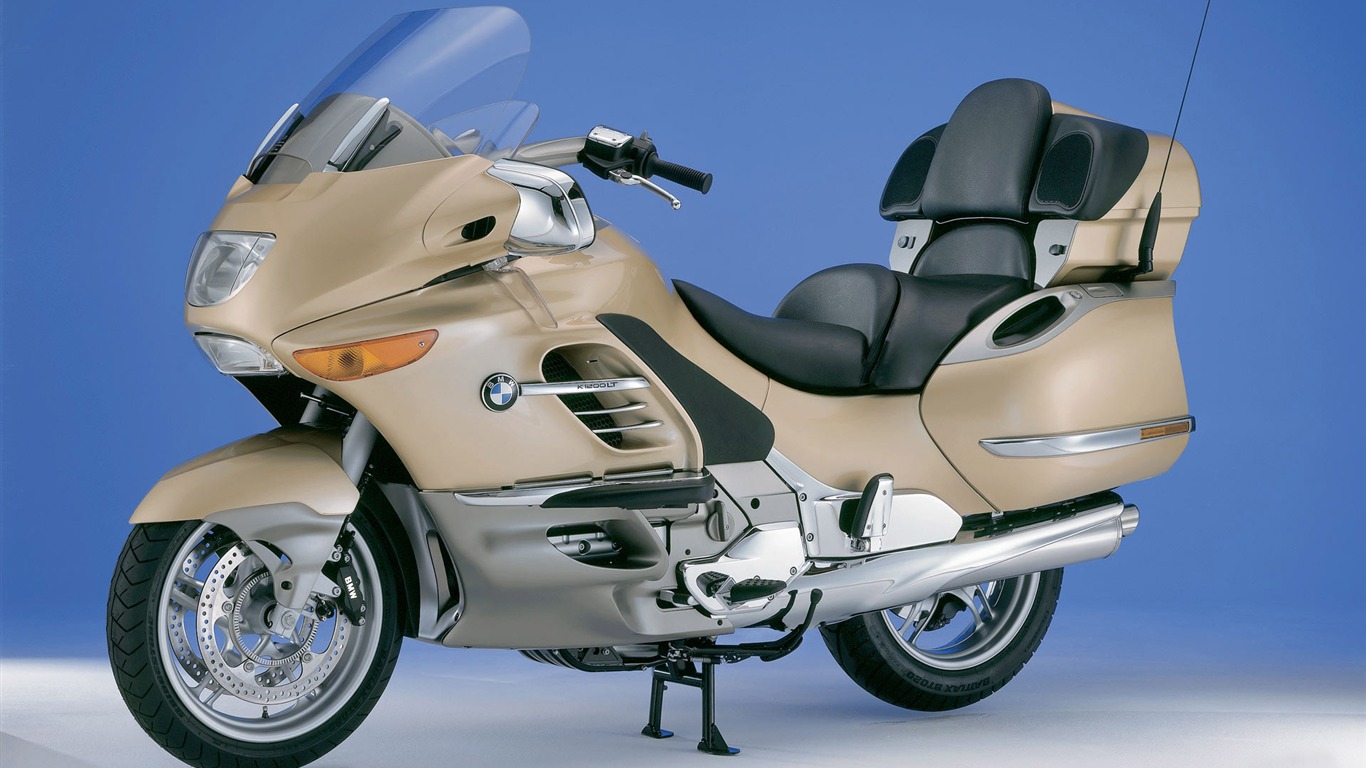BMW fondos de pantalla de la motocicleta (2) #18 - 1366x768