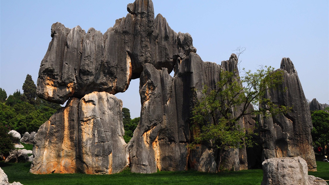 Bosque de Piedras de Yunnan en línea (1) (obras Khitan lobo) #1 - 1366x768