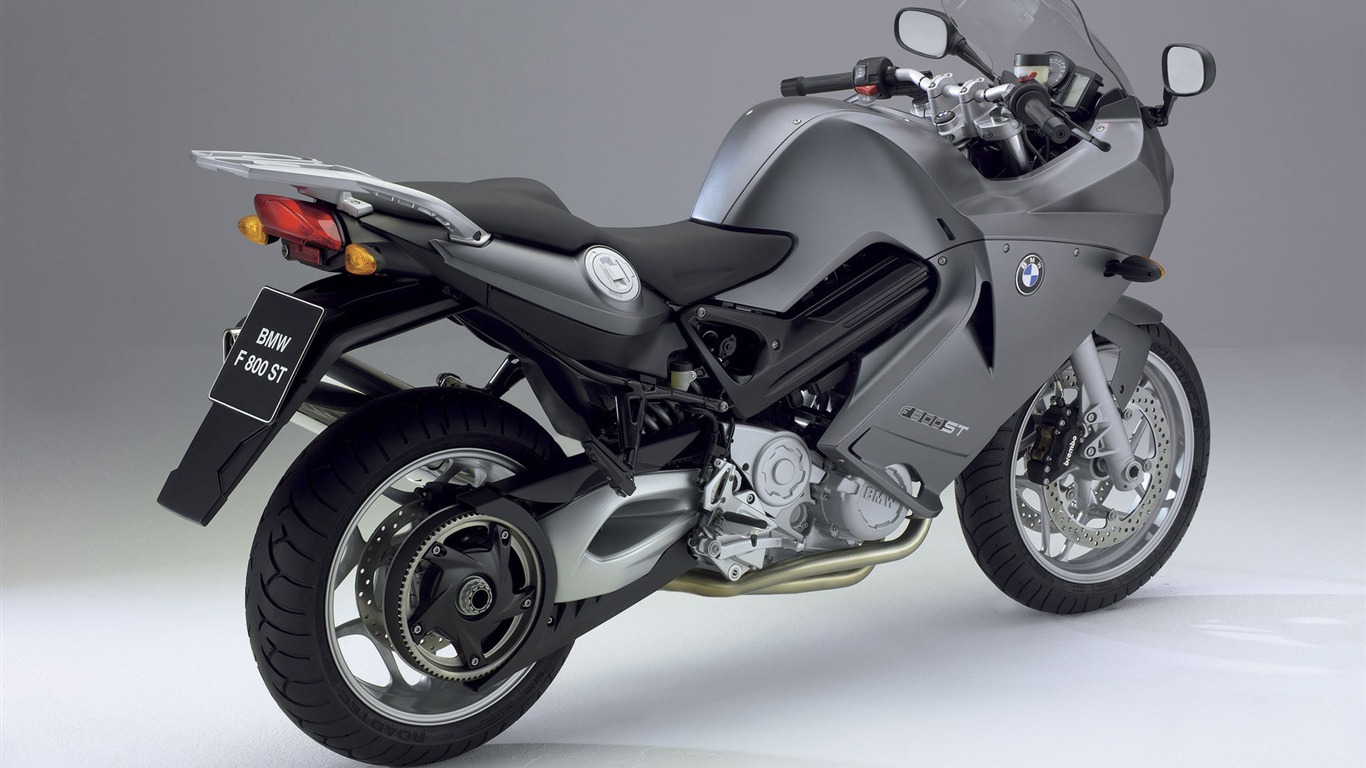 BMW motorcycle wallpapers (3) #17 - 1366x768
