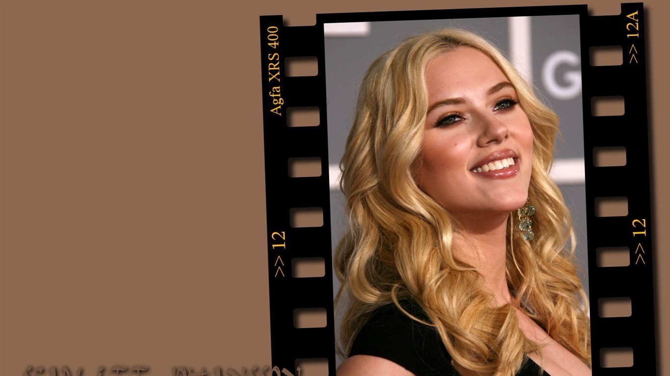 Scarlett Johansson beau fond d'écran #8 - 1366x768
