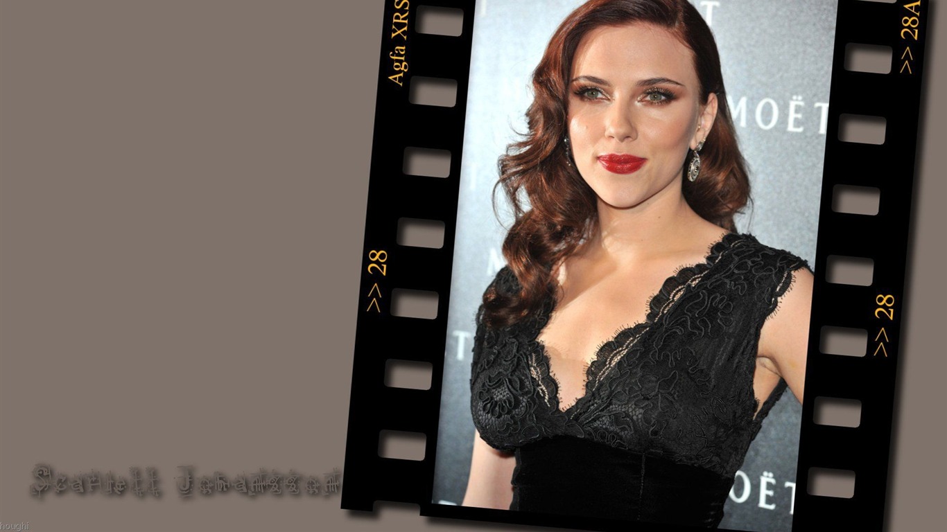 Scarlett Johansson beau fond d'écran #16 - 1366x768