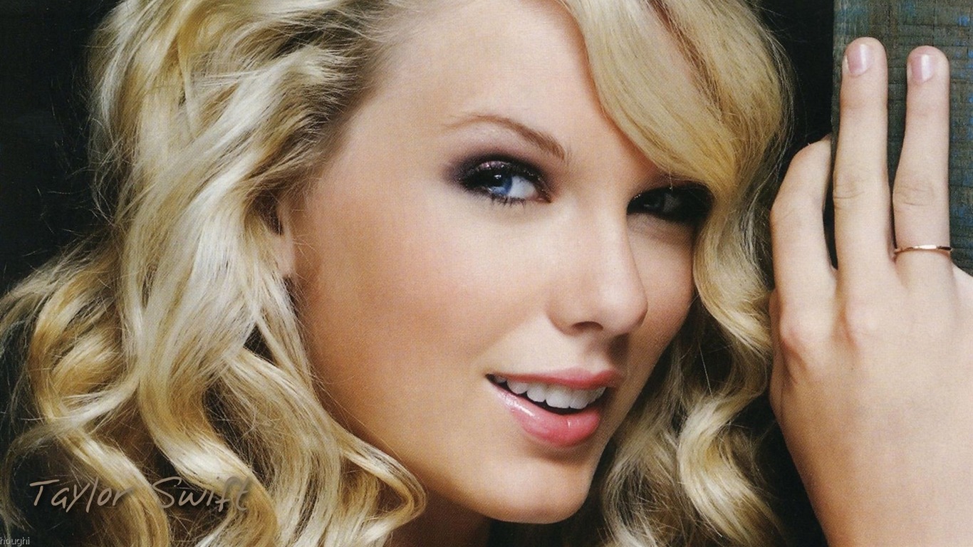 Taylor Swift beau fond d'écran #18 - 1366x768