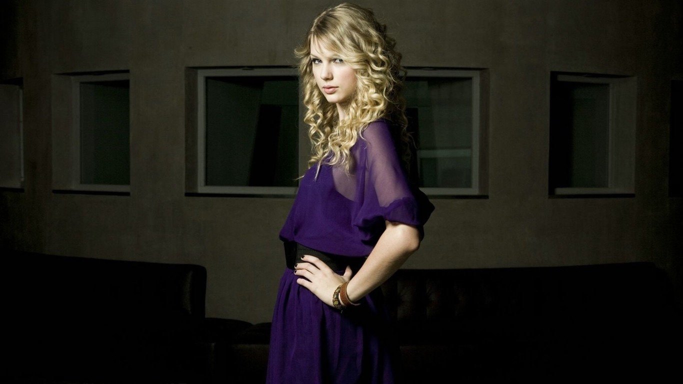 Taylor Swift beau fond d'écran #22 - 1366x768