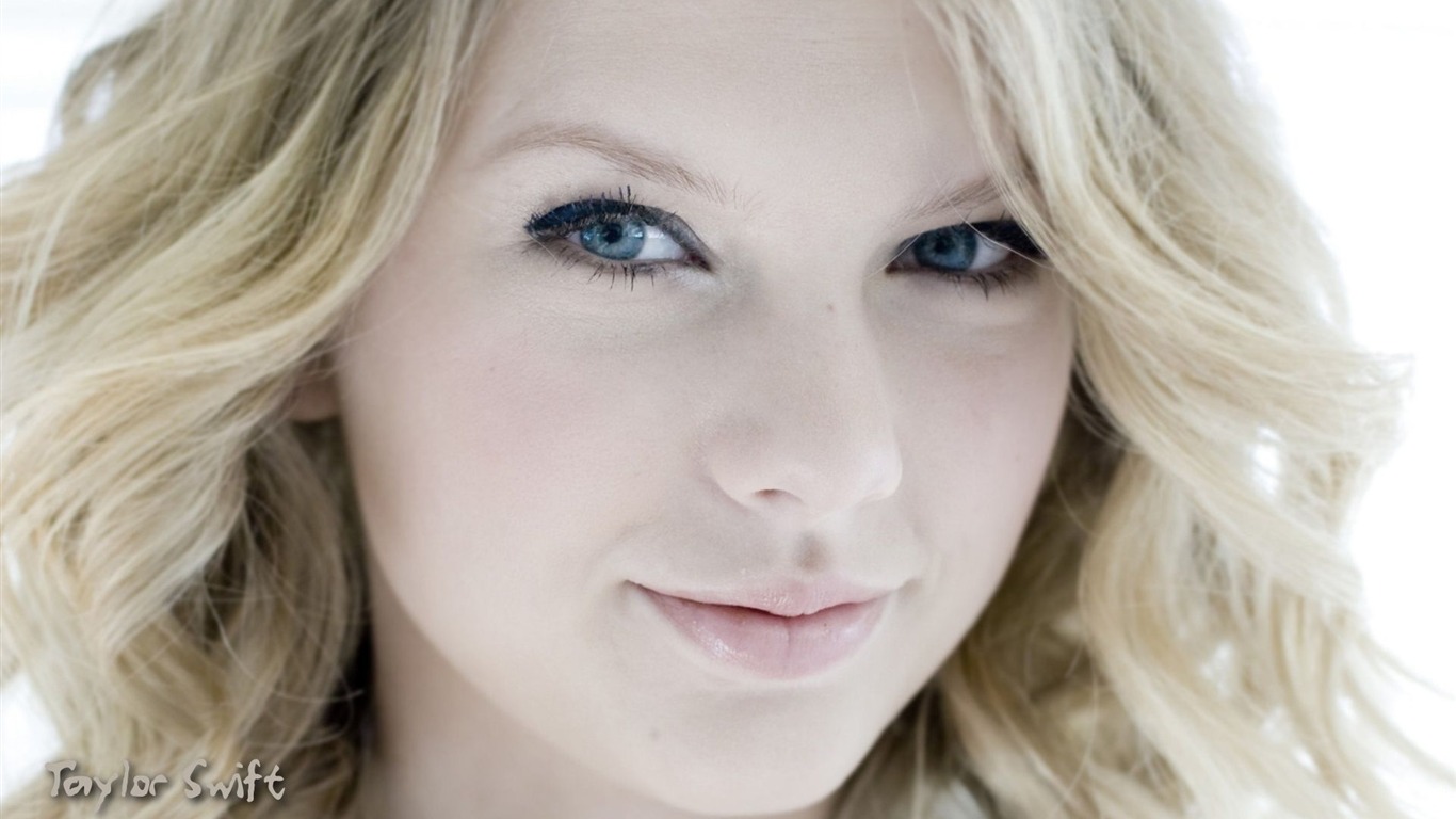 Taylor Swift beau fond d'écran #34 - 1366x768
