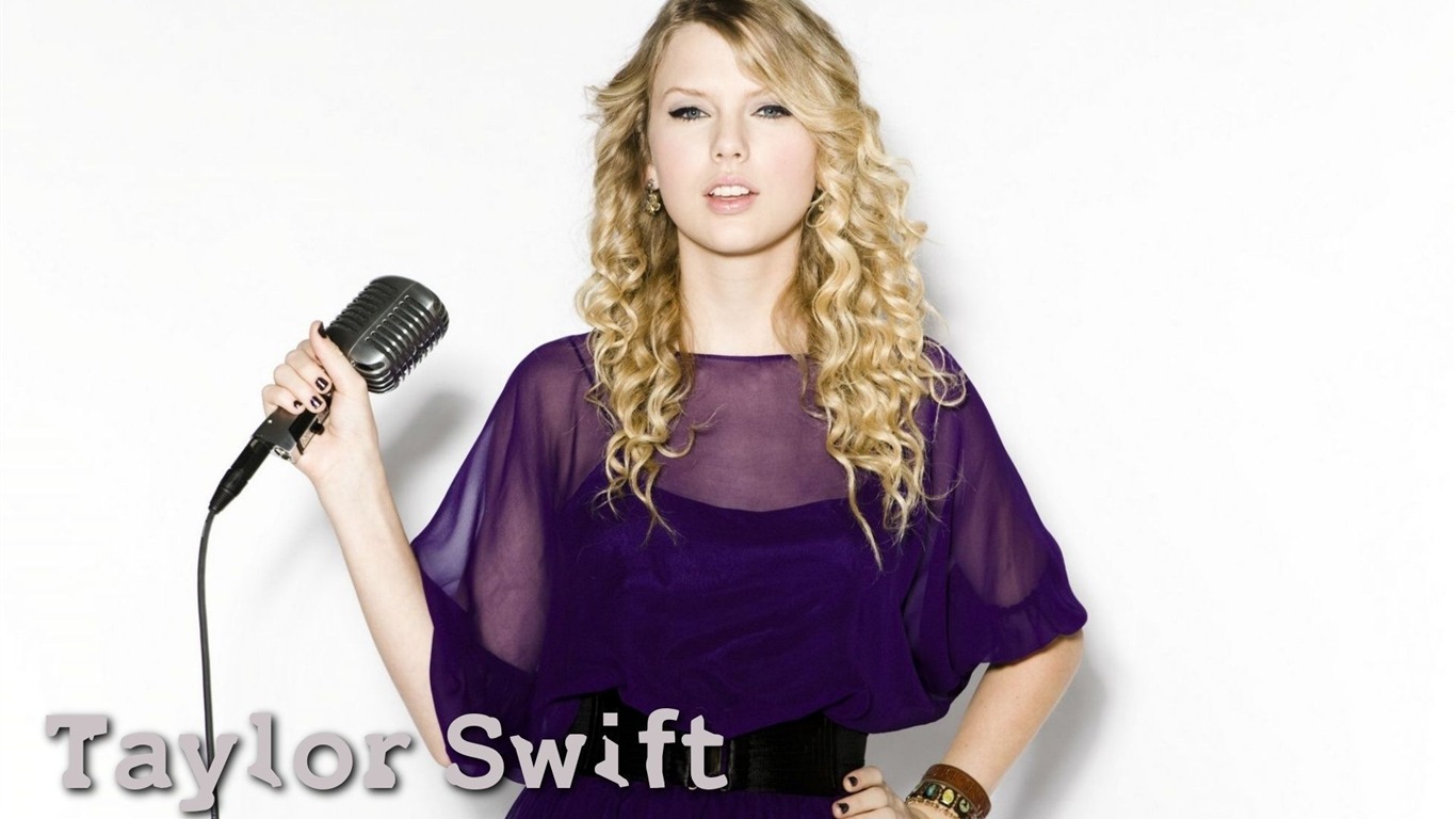 Taylor Swift beautiful wallpaper #38 - 1366x768