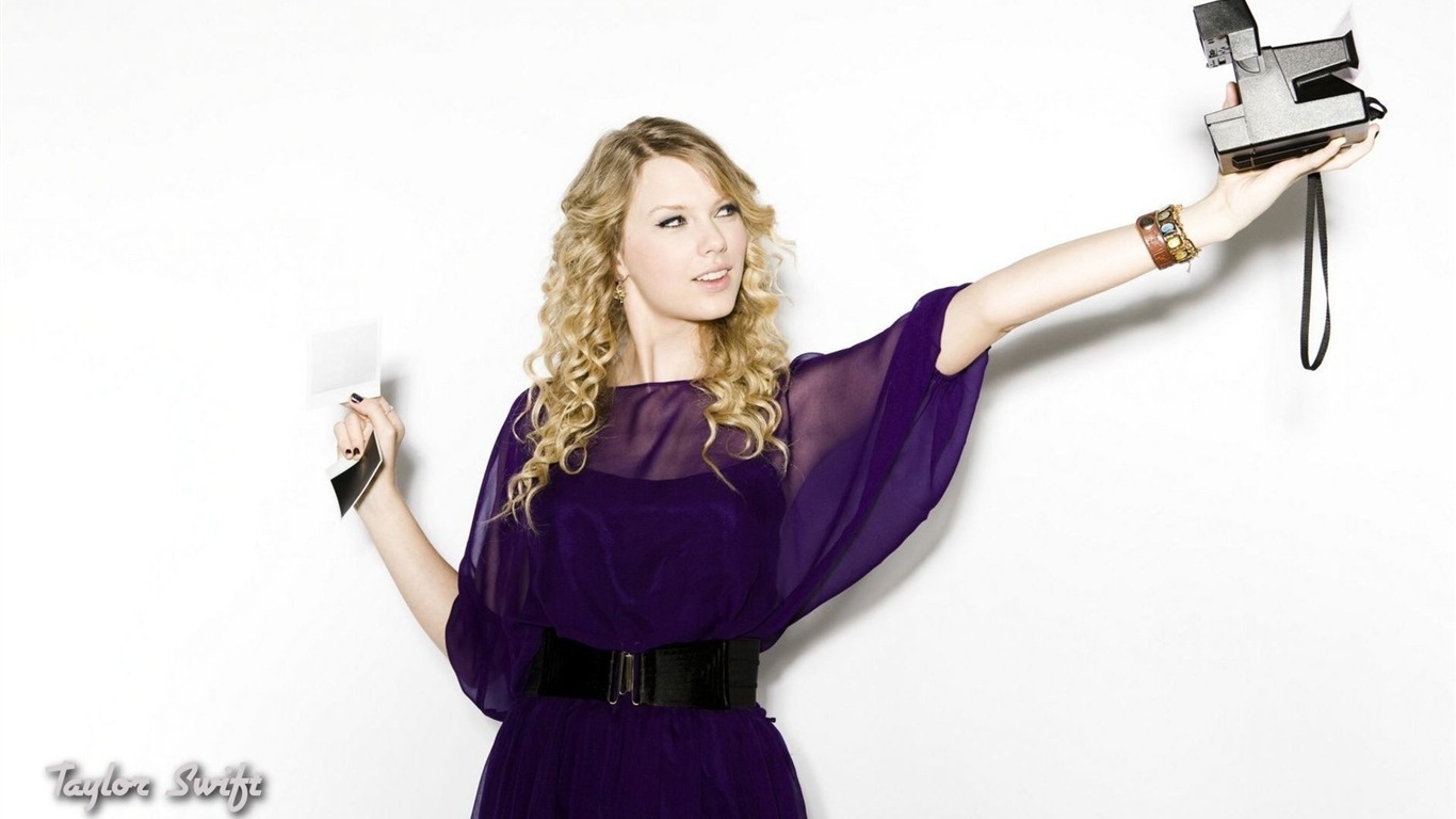Taylor Swift krásnou tapetu #42 - 1366x768