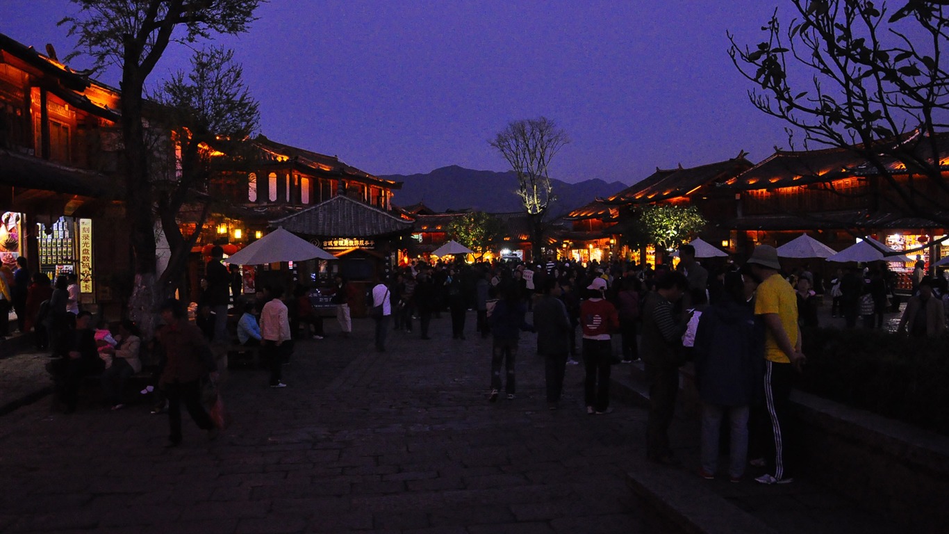 Lijiang Ancient Town Night (Old Hong OK works) #20 - 1366x768