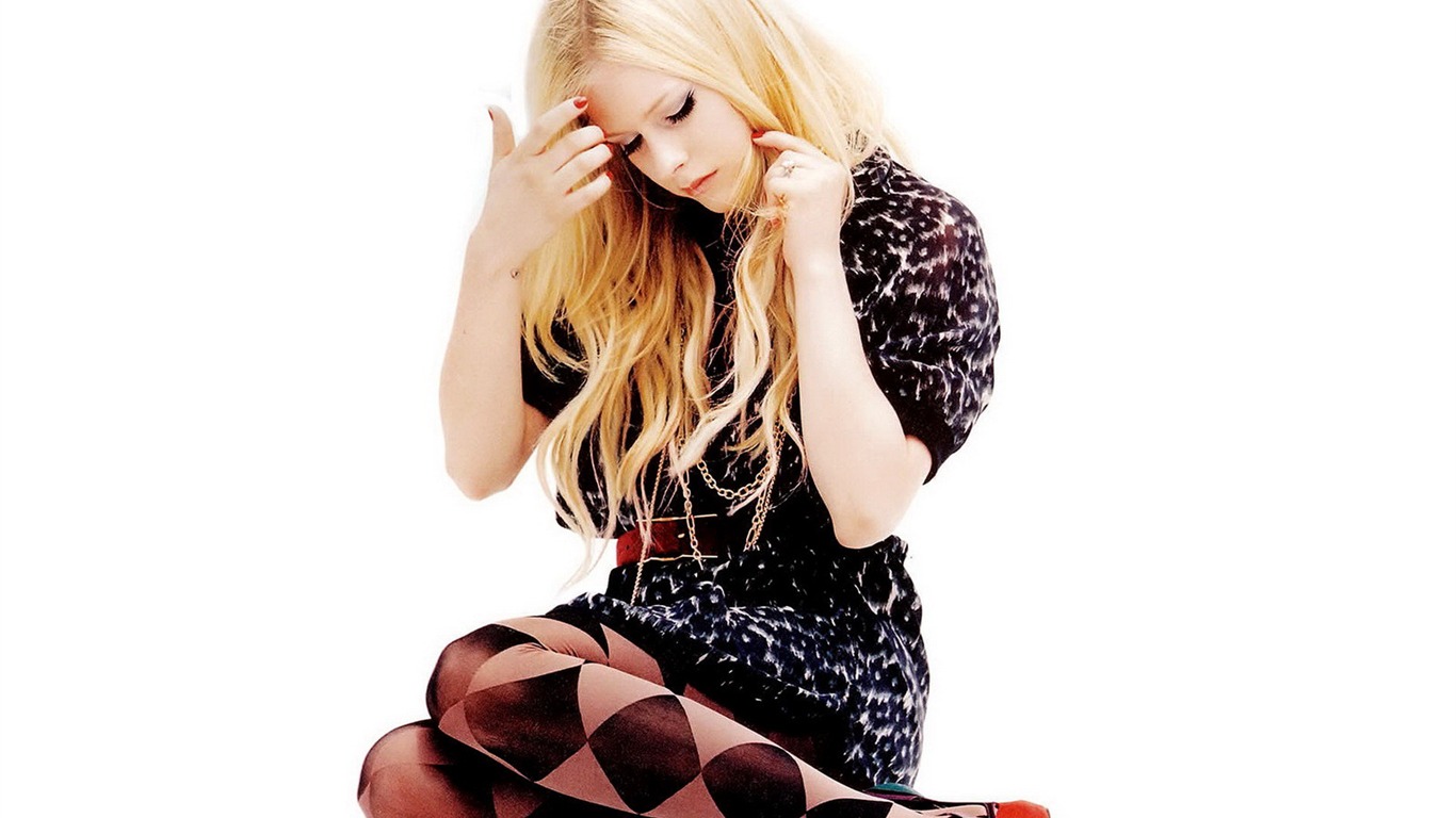 Avril Lavigne beau fond d'écran (3) #41 - 1366x768