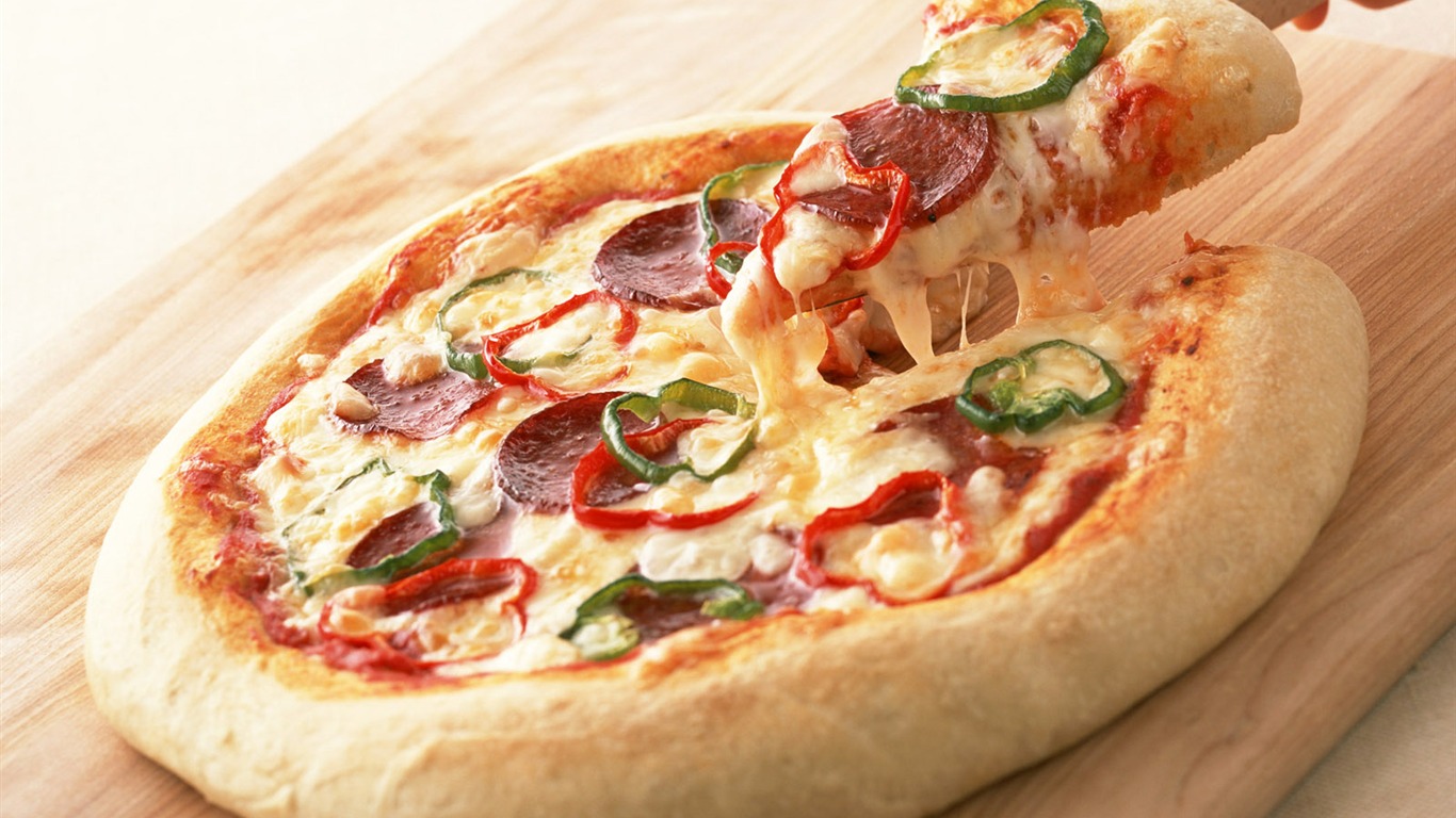 Pizza Jídlo tapety (2) #5 - 1366x768
