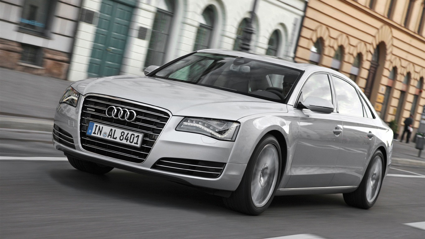 Audi A8 L 3.0 TFSI Quattro - 2010 高清壁紙 #31 - 1366x768