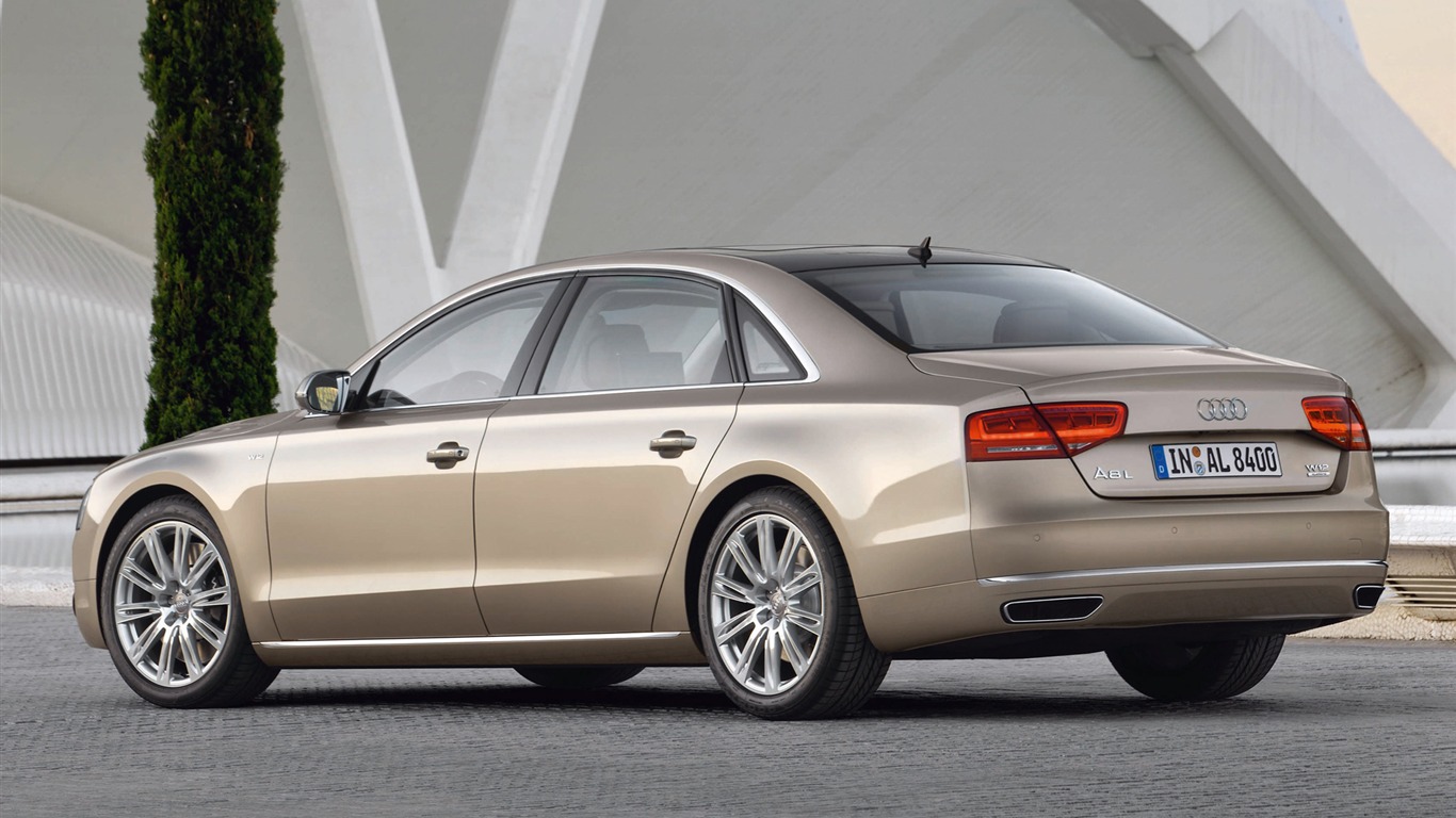 Audi A8 L W12 Quattro - 2010 HD wallpaper #12 - 1366x768