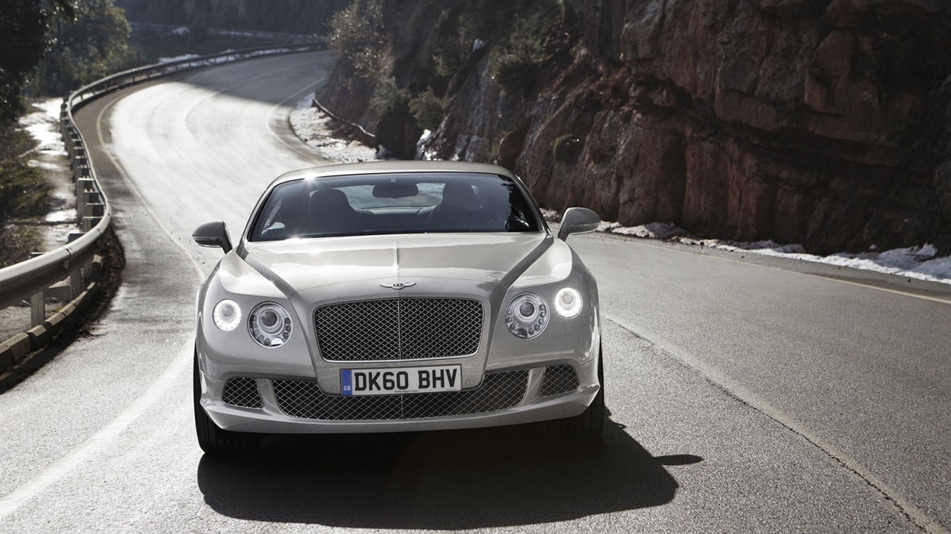 Bentley Continental GT - 2010 fondos de escritorio de alta definición #5 - 1366x768