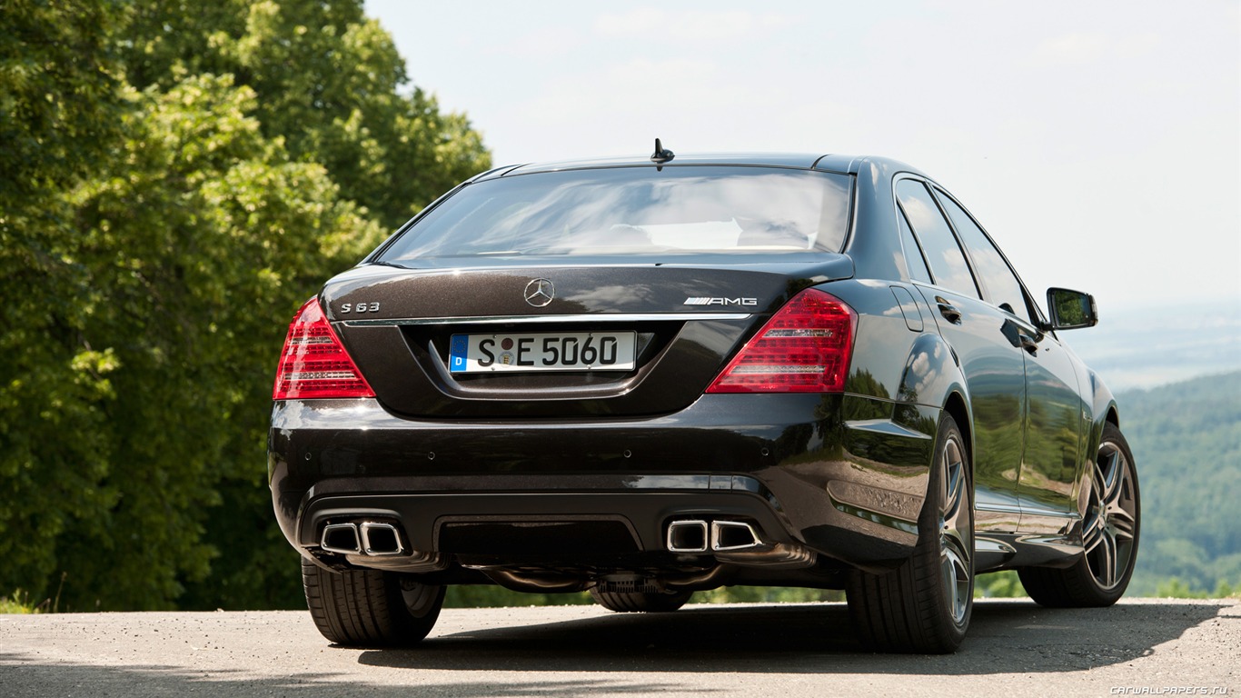 Mercedes-Benz S63 AMG - 2010 HD Wallpaper #19 - 1366x768