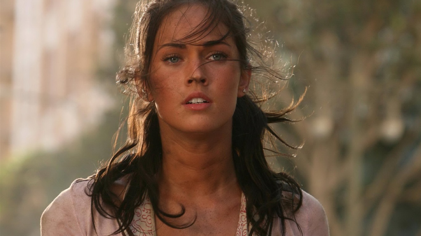 Megan Fox krásnou tapetu (2) #9 - 1366x768