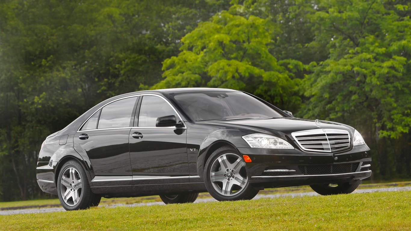 Mercedes-Benz S600 - 2010 HD обои #3 - 1366x768