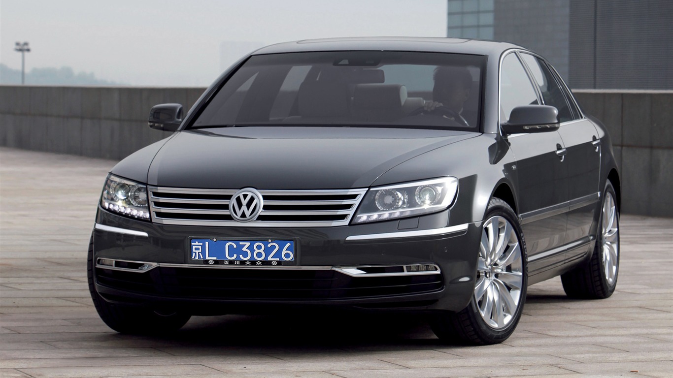 Volkswagen Phaeton W12 длинная колесная база - 2010 HD обои #9 - 1366x768