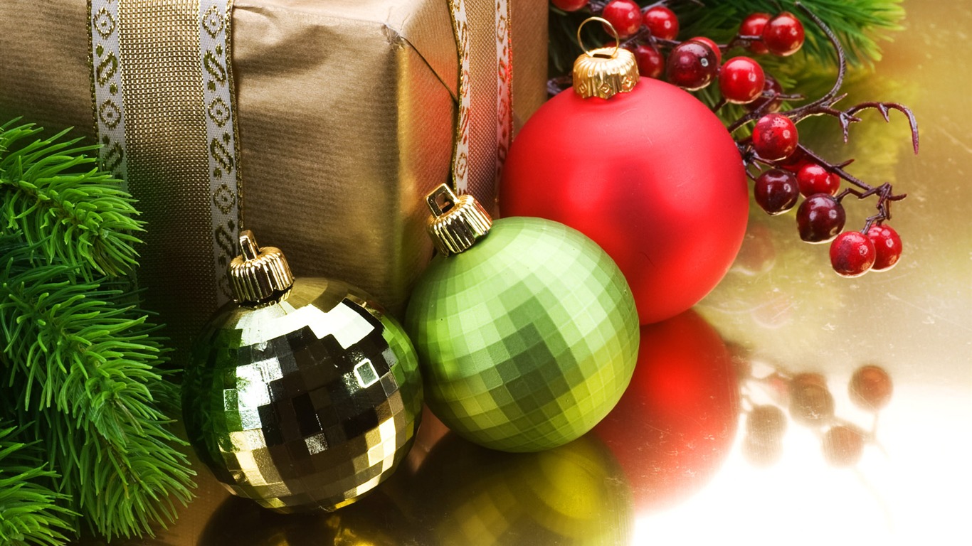 Рождественские шары обои (8) #2 - 1366x768